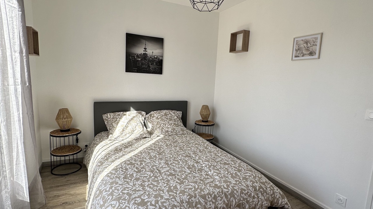 Photo of Bedroom in Ouistreham