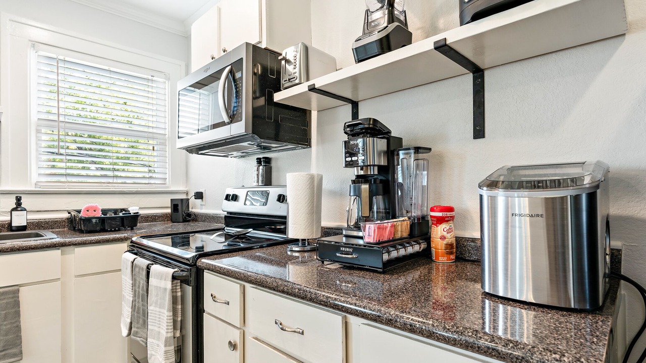 Photo of Kitchen in Austin Ave.