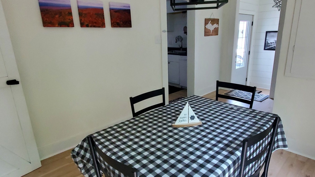 Photo of Livingroom in Silver City