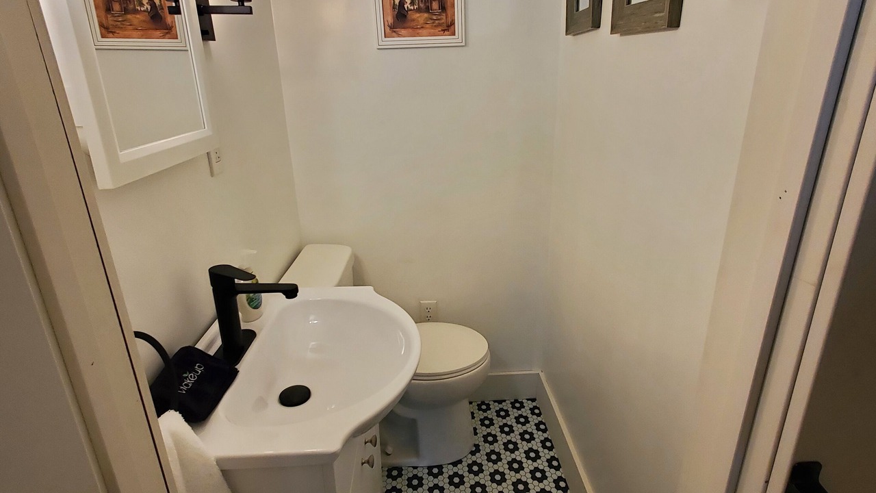 Photo of Bathroom in Silver City