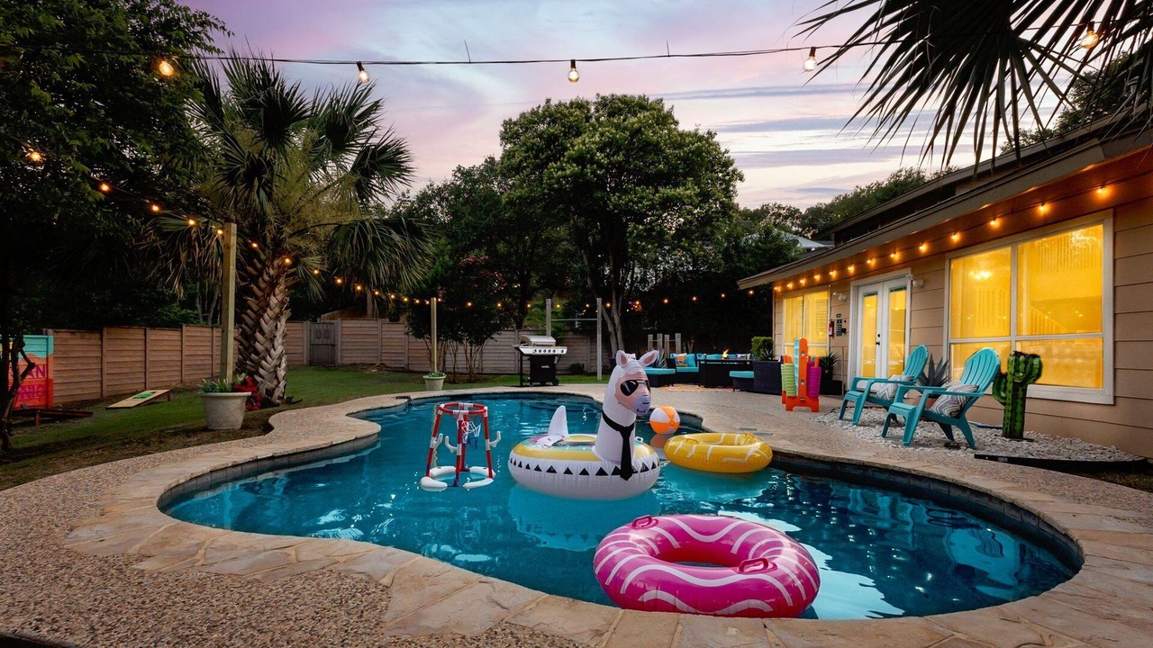 Photo of Outdoor in Vance Jackson