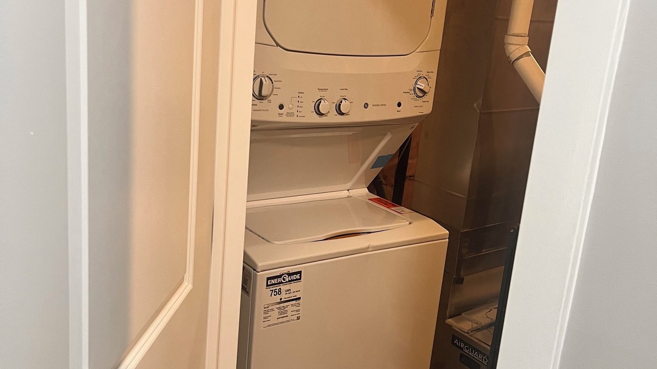 Photo of Bedroom in Bowmanville