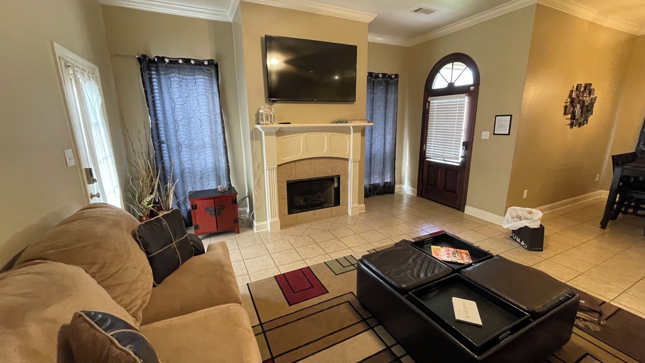 Photo of Livingroom in Mid City South