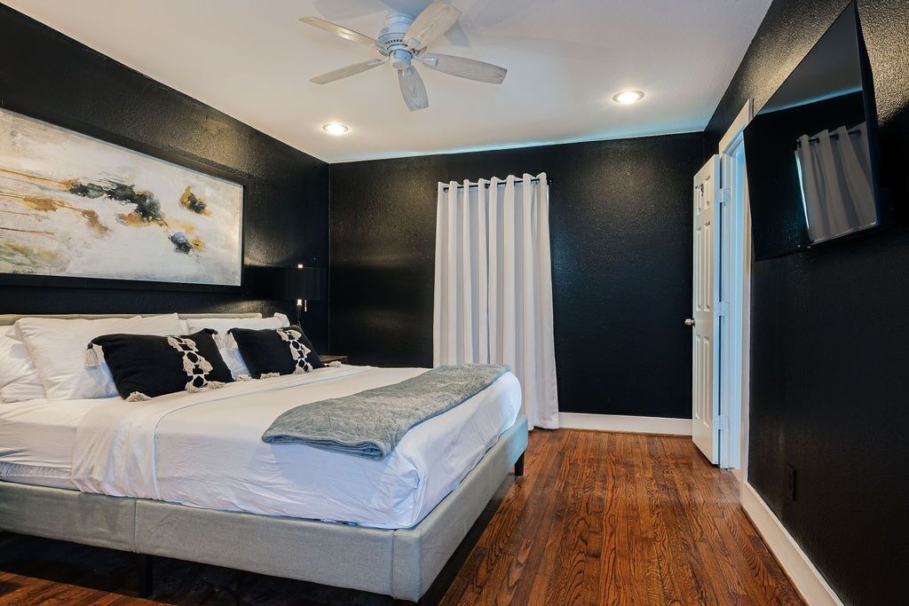 Photo of Bedroom in Greenway Plaza-Upper Kirby