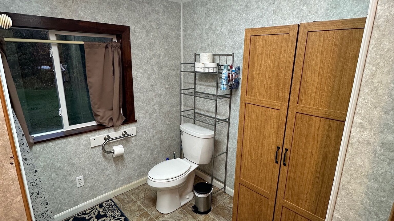 Photo of Bathroom in Newberry
