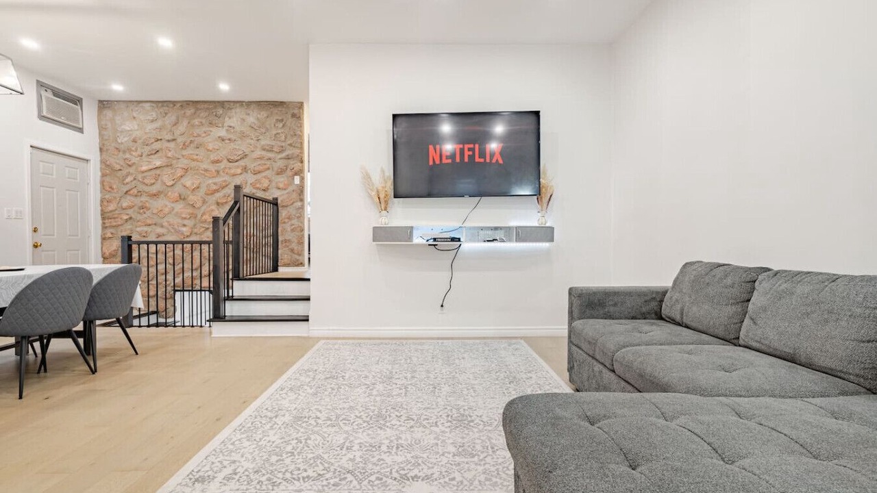 Photo of Bedroom in Laval