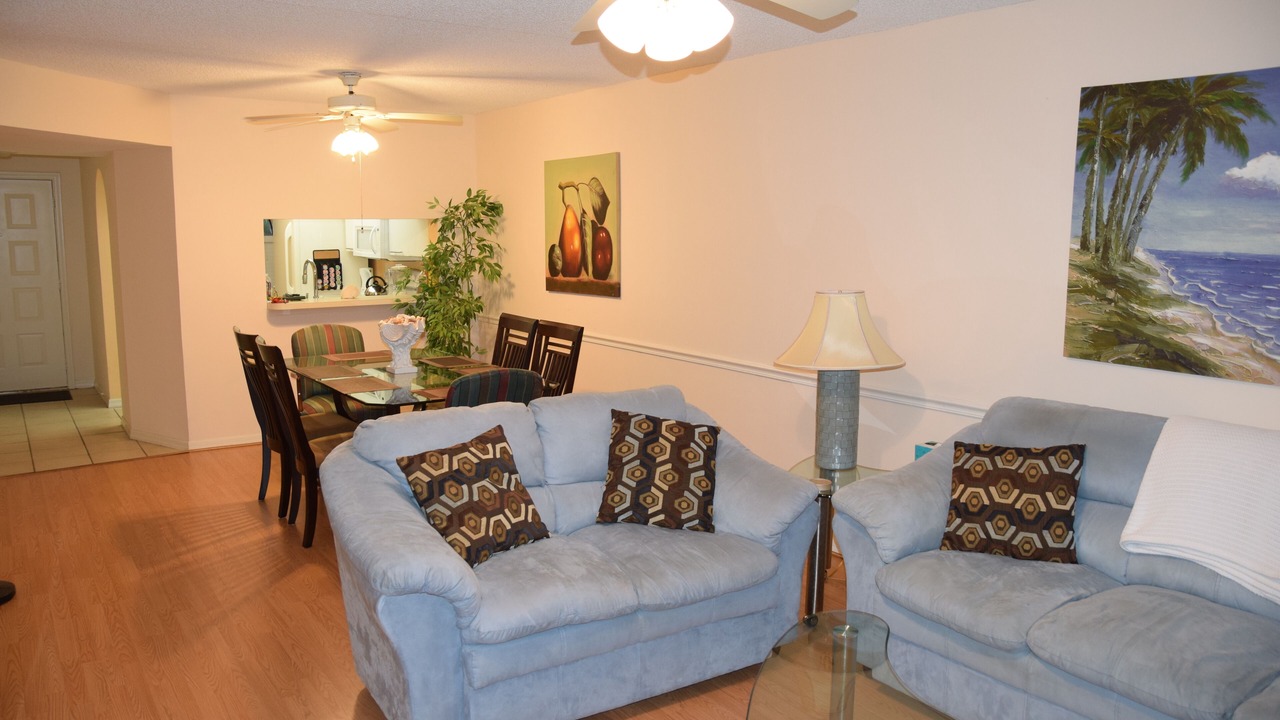Photo of Livingroom in Lely Golf Estates