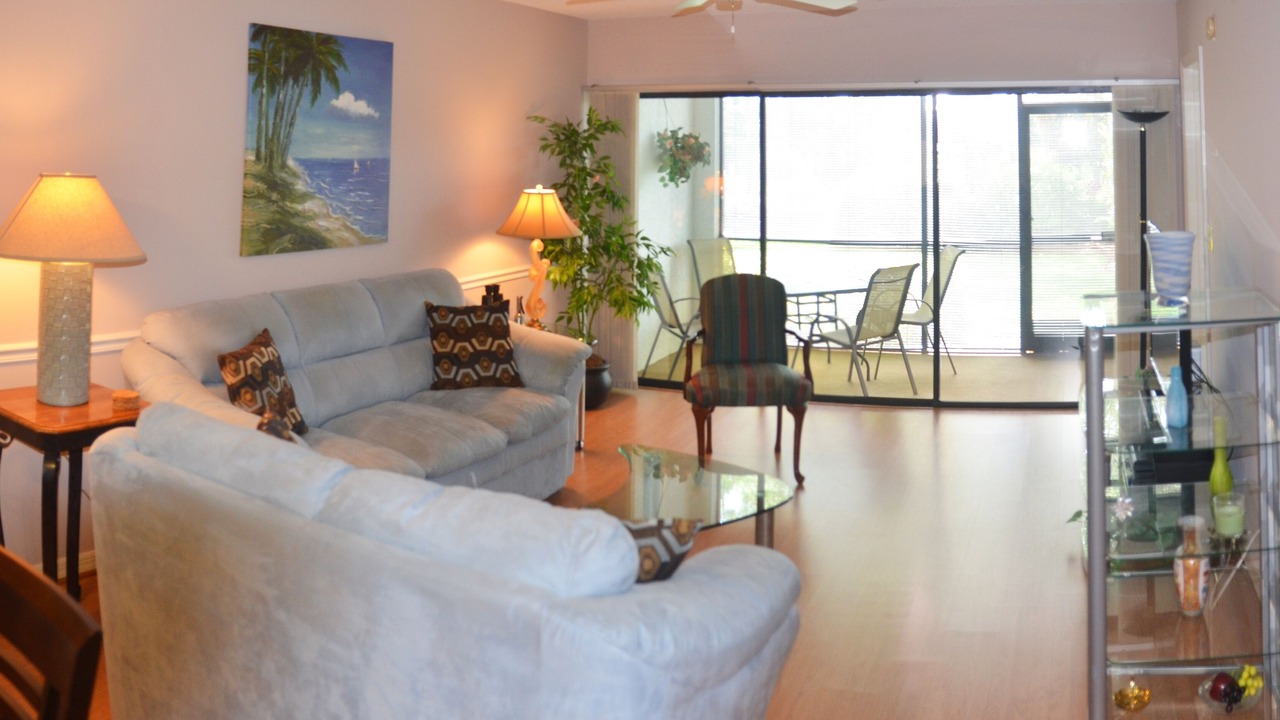 Photo of Livingroom in Lely Golf Estates