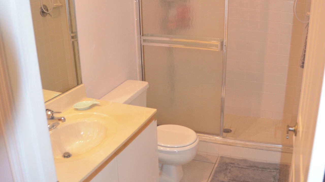 Photo of Bathroom in Lely Golf Estates
