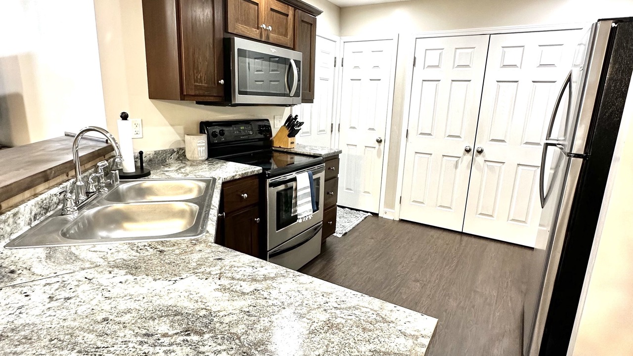 Photo of Kitchen in Bowling Green