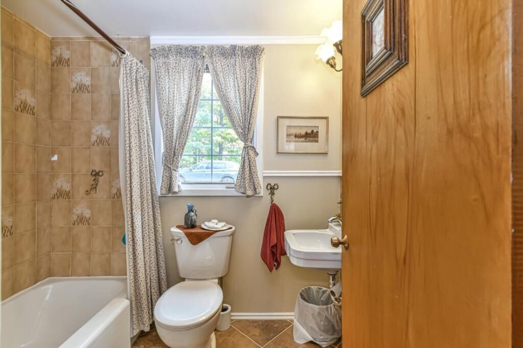 Photo of Bathroom in Sainte-Ann-des-Lacs