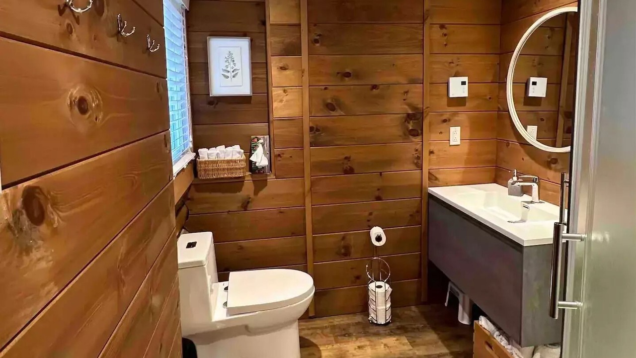 Photo of Bathroom in Mandeville