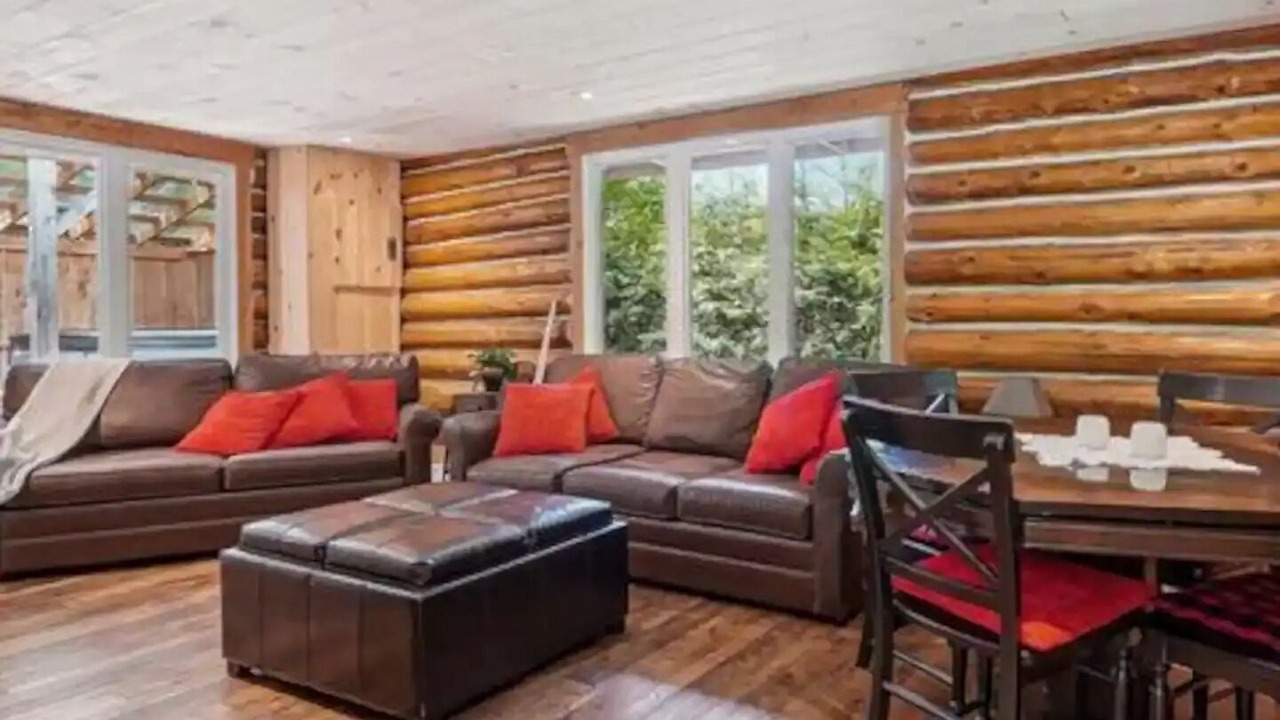 Photo of Livingroom in Mandeville