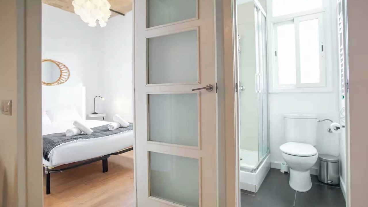 Photo of Bathroom in El Poble-sec