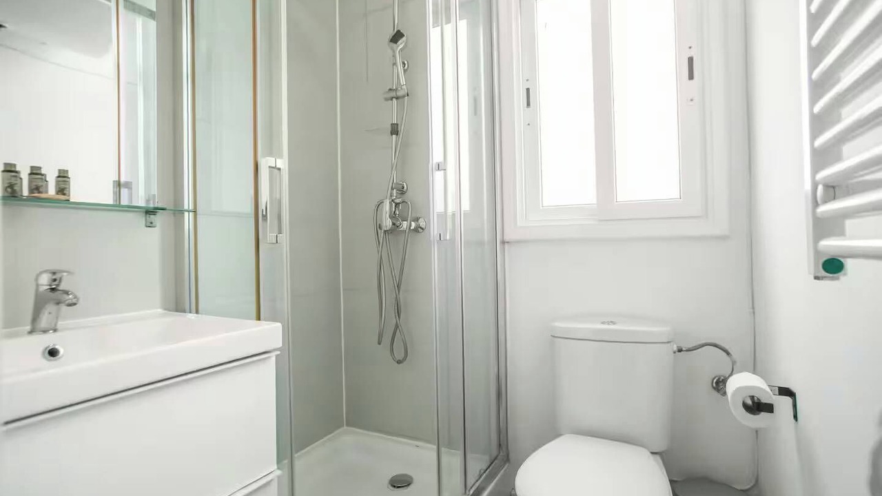 Photo of Bathroom in El Poble-sec