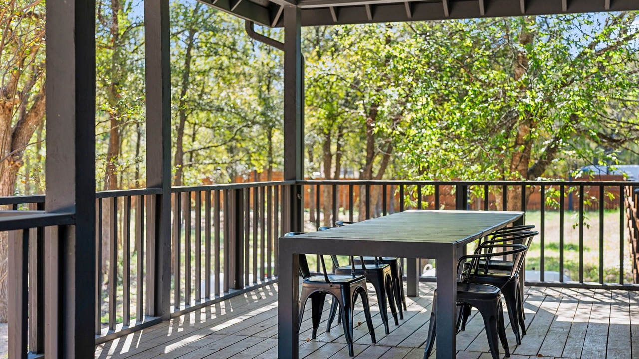 Photo of Outdoor in Manor