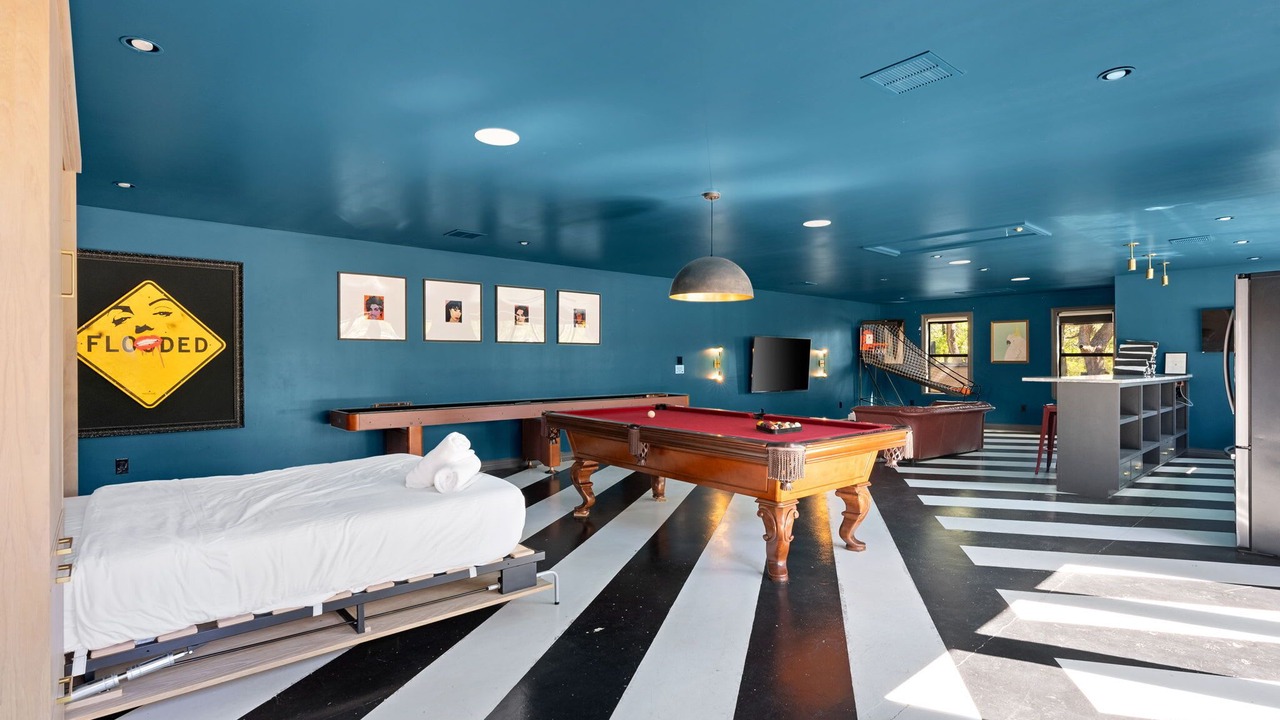 Photo of Bedroom in Manor