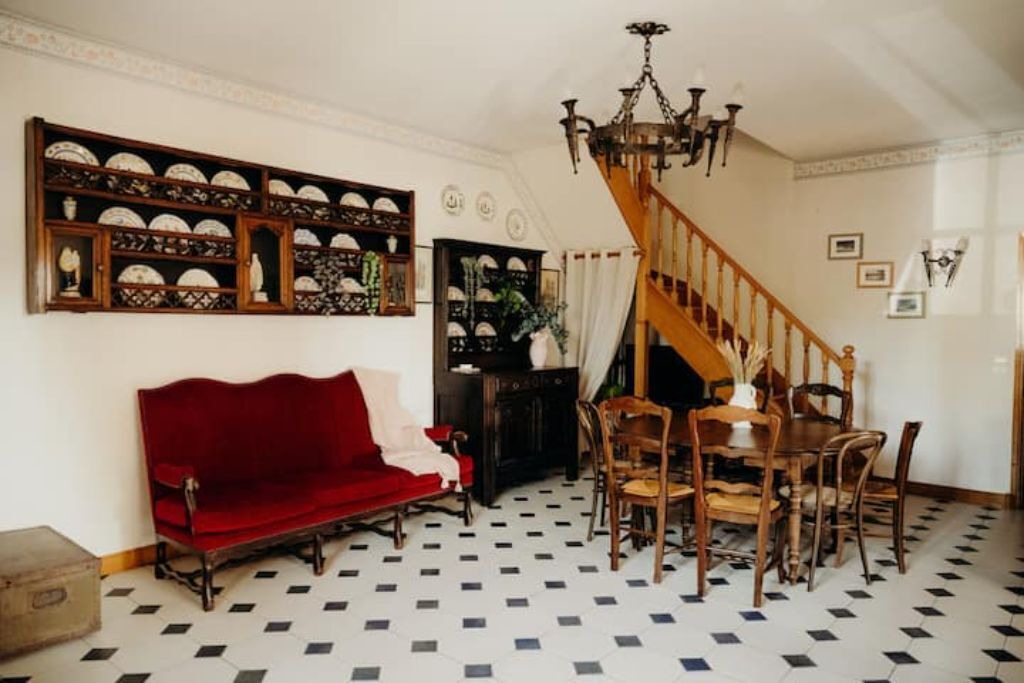 Photo of Livingroom in Aguilcourt