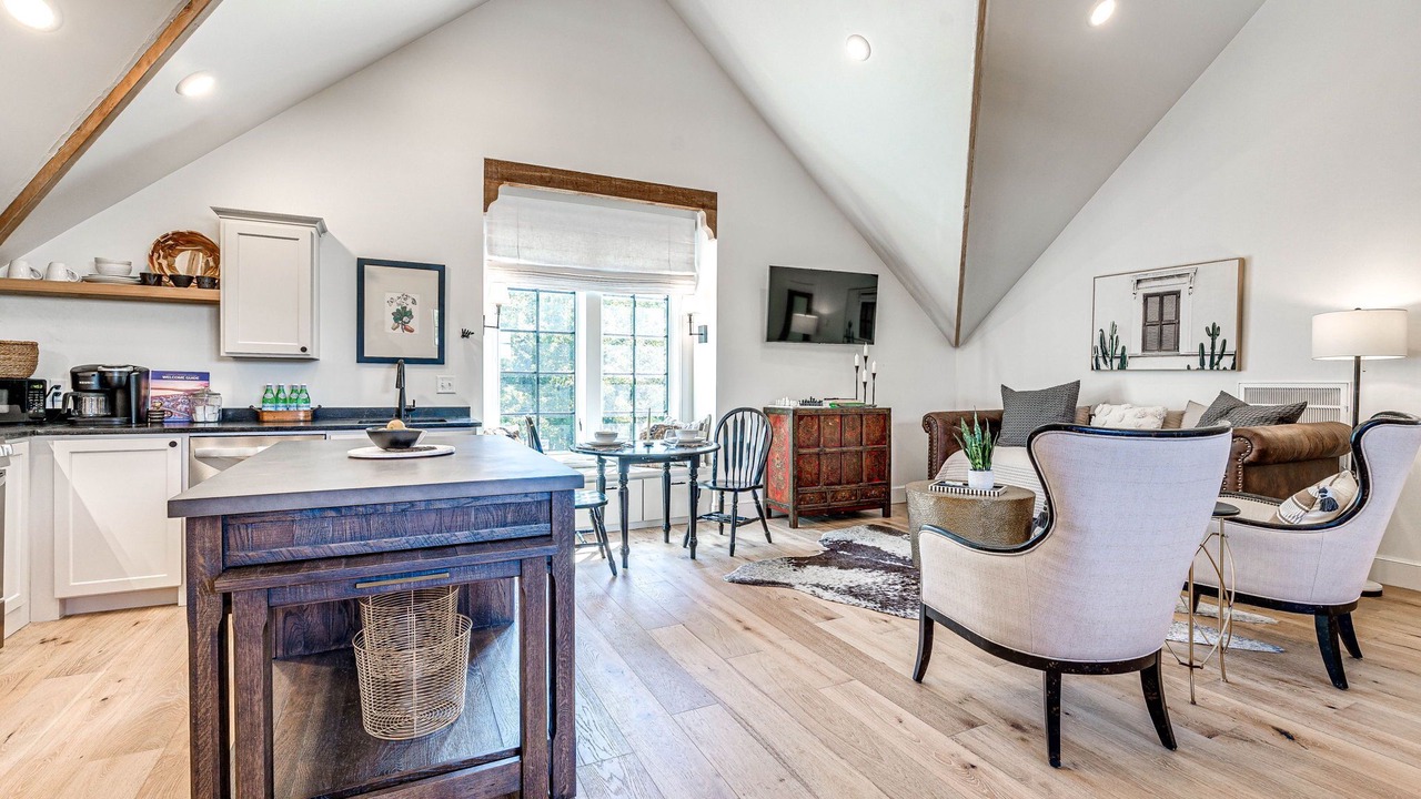 Photo of Livingroom in Eufaula