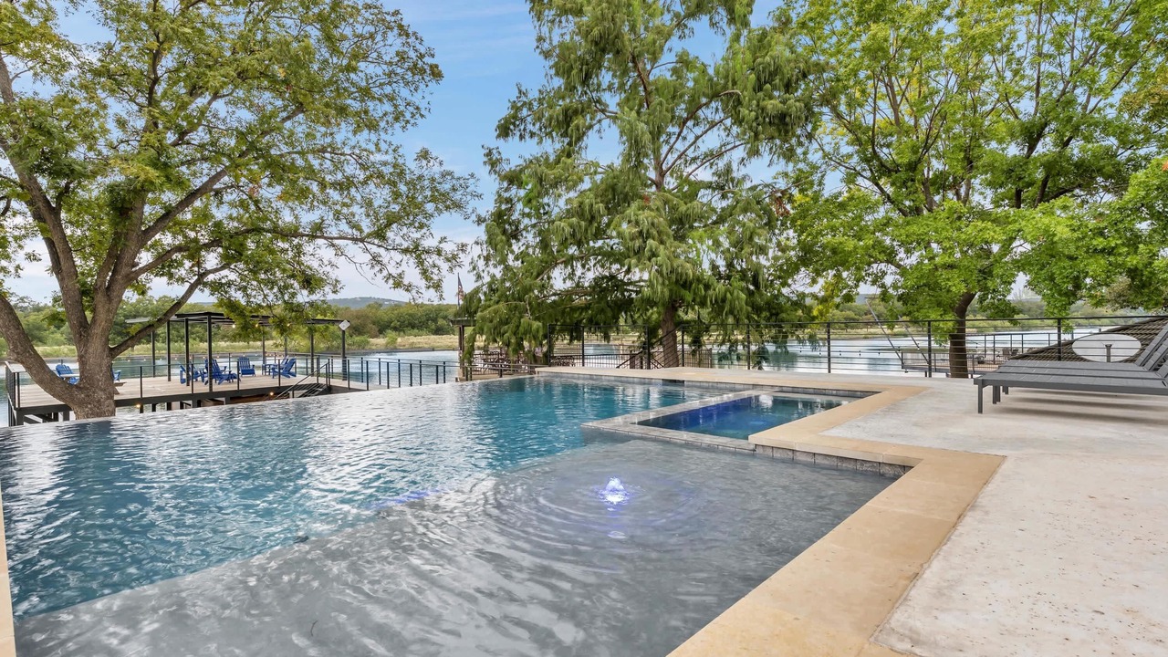 Photo of Outdoor in Burnet