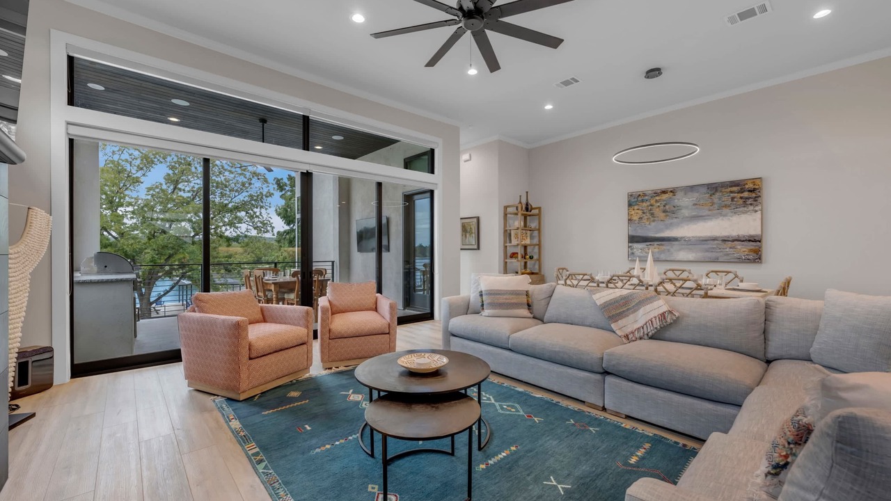 Photo of Livingroom in Burnet