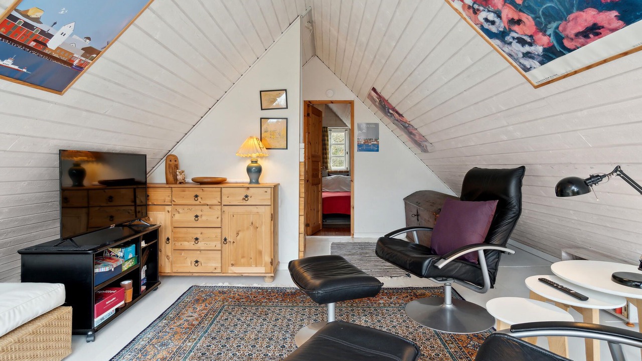 Photo of Bedroom in Fur