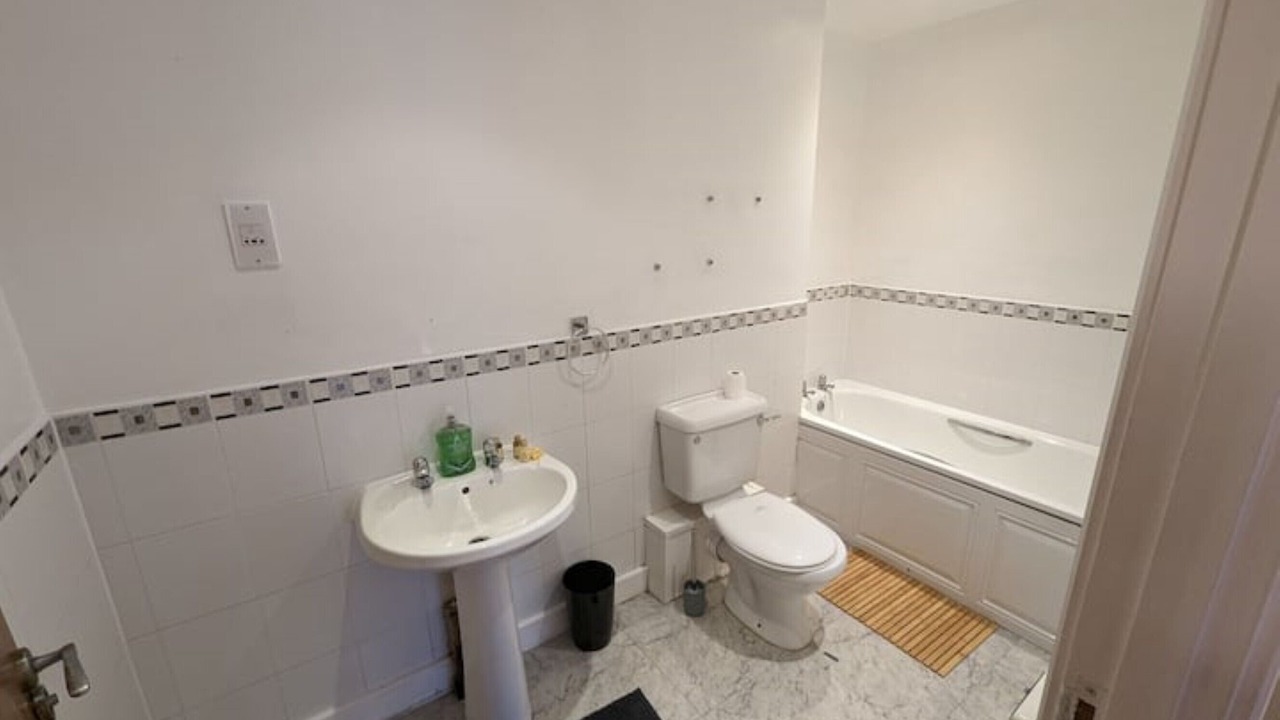 Photo of Bathroom in Newcastle-Under-Lyme