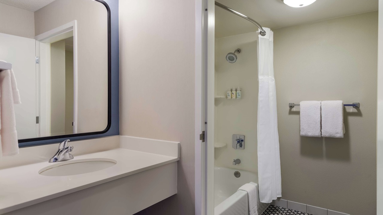 Photo of Bathroom in Oyster Point