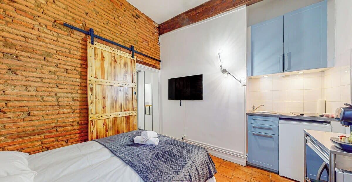 Photo of Bedroom in Saint-Etienne