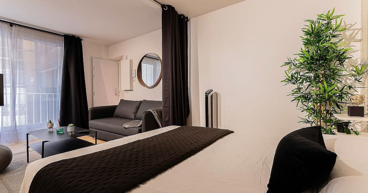 Photo of Bedroom in Saint-Etienne