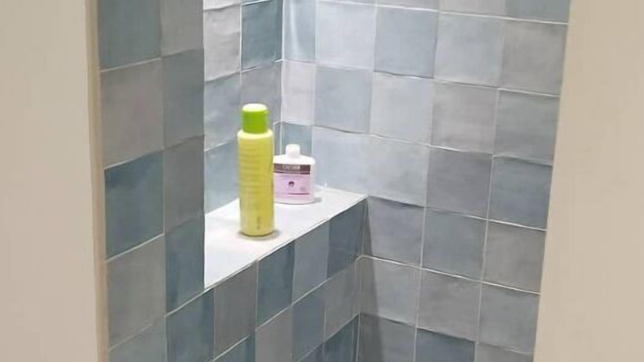 Photo of Bathroom in Saint-Georges-d'Esperanche