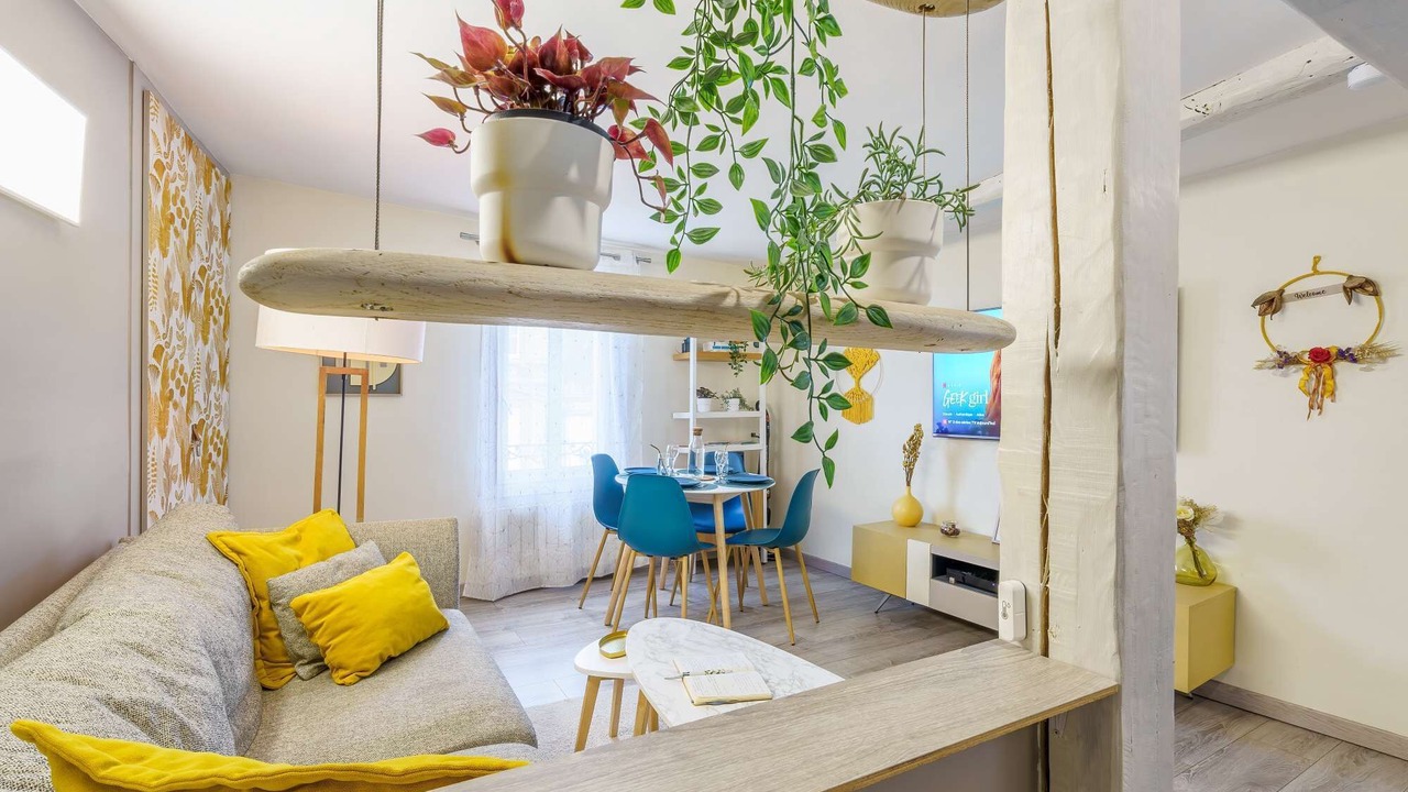 Photo of Livingroom in Centre Ville