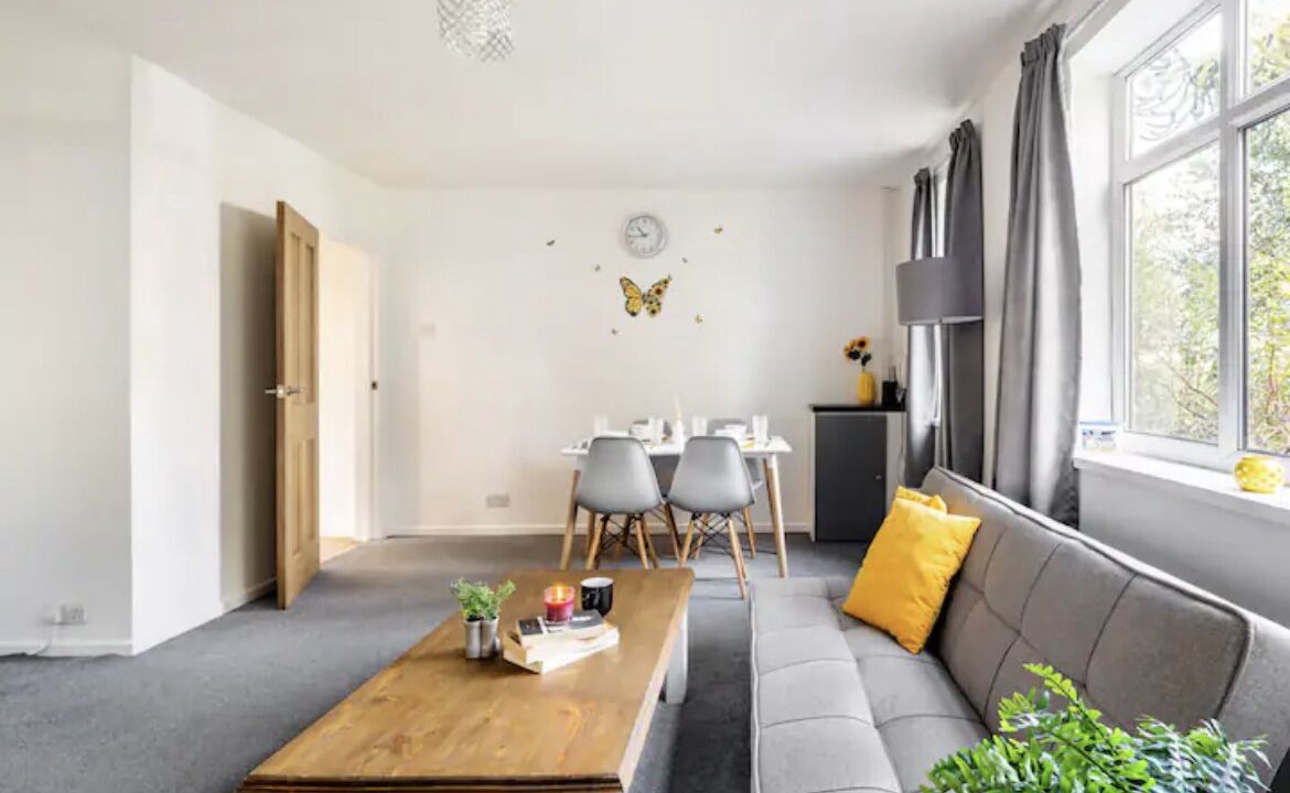 Photo of Livingroom in Trafford