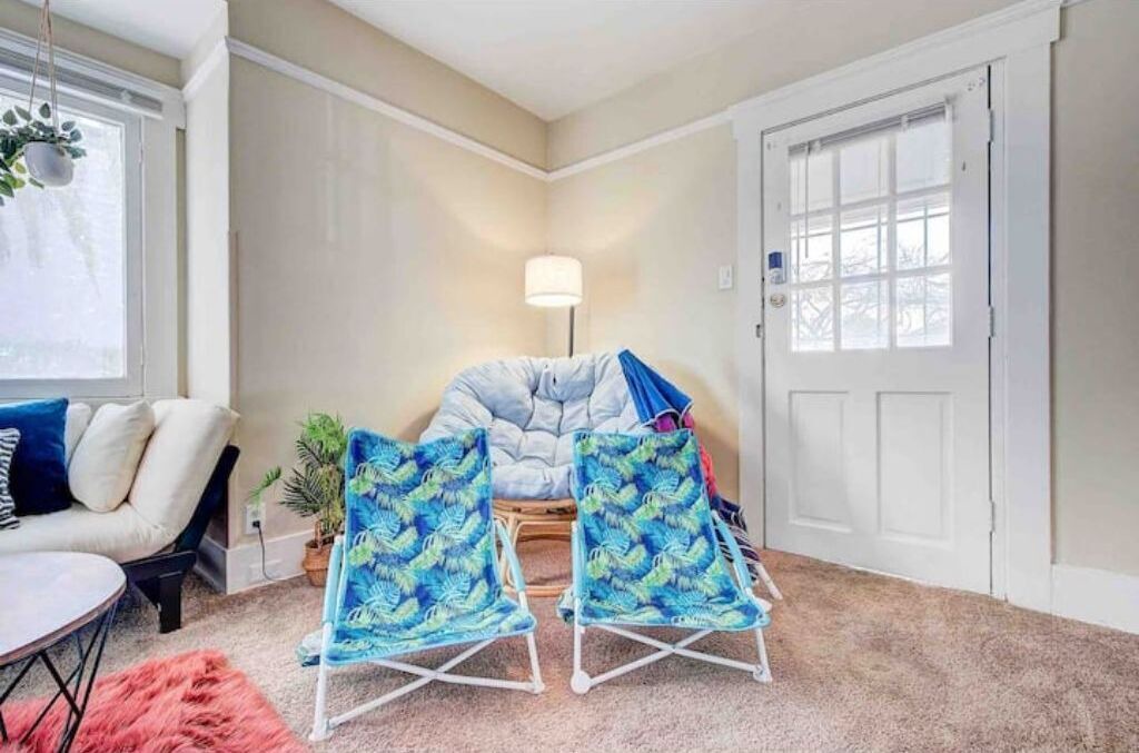 Photo of Livingroom in Eastside