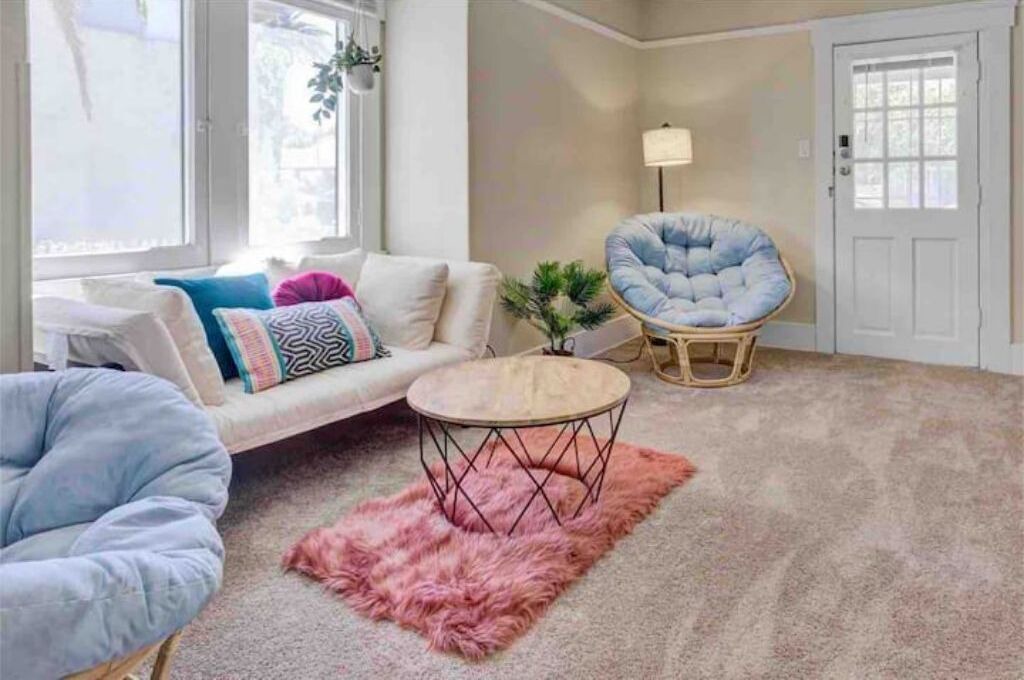 Photo of Livingroom in Eastside