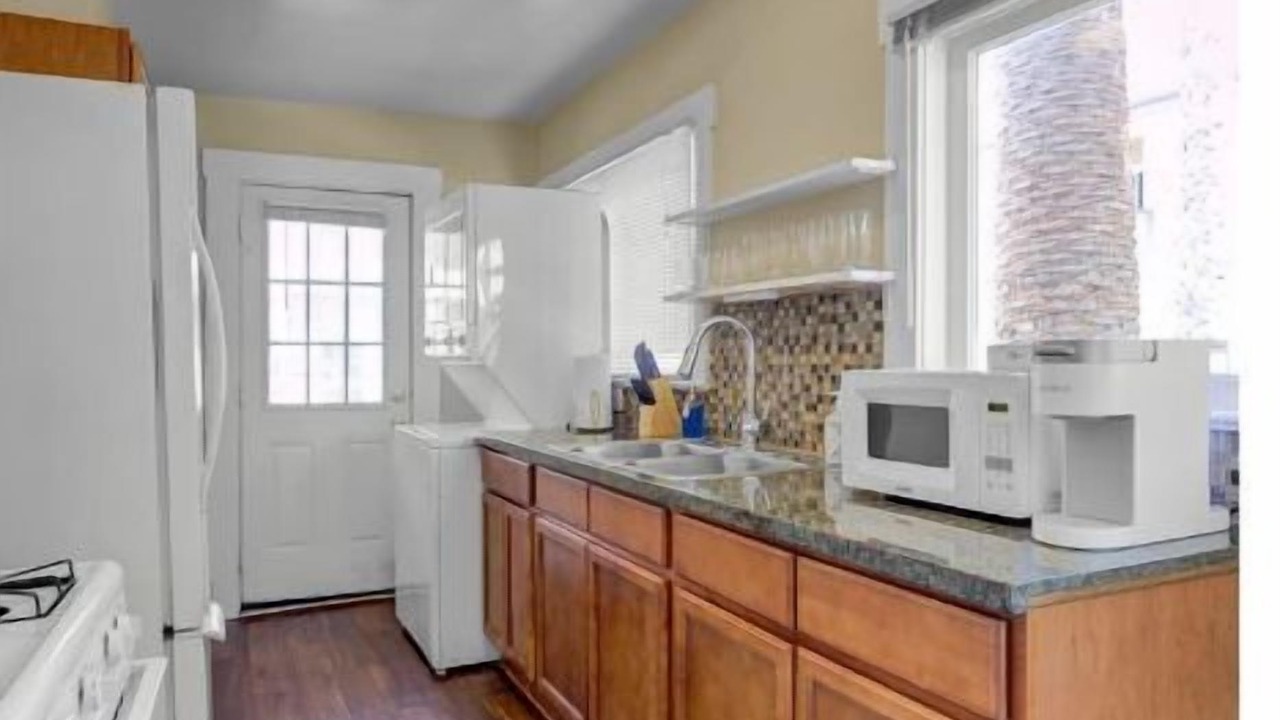 Photo of Kitchen in Eastside