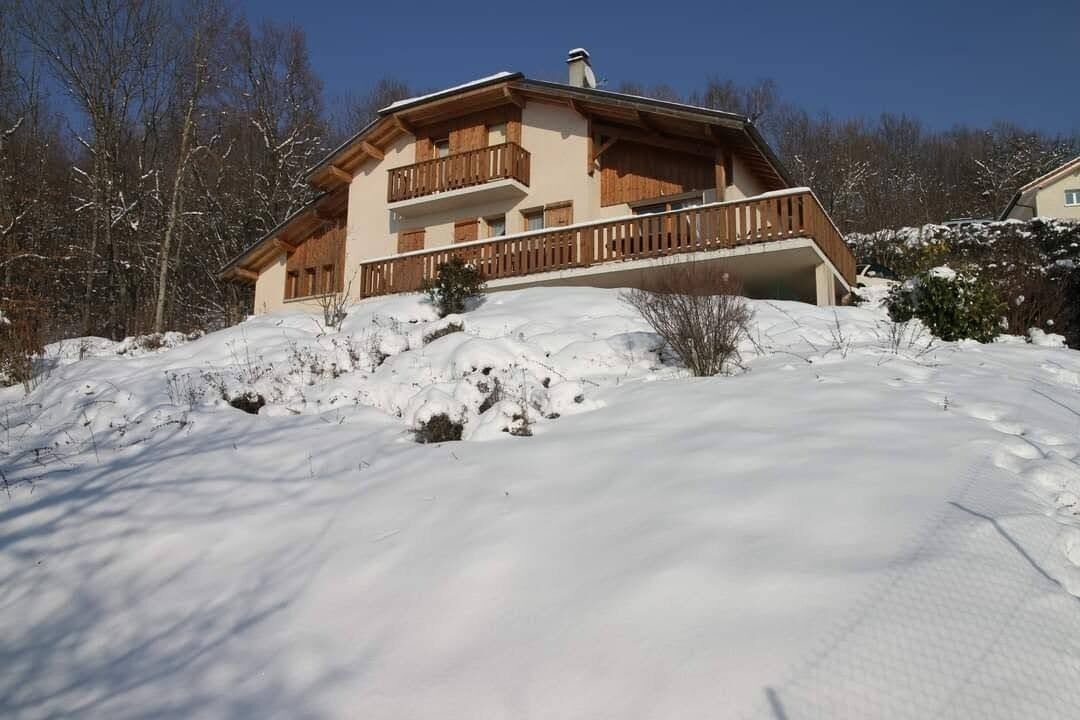 Photo of Outdoor in Cranves-Sales