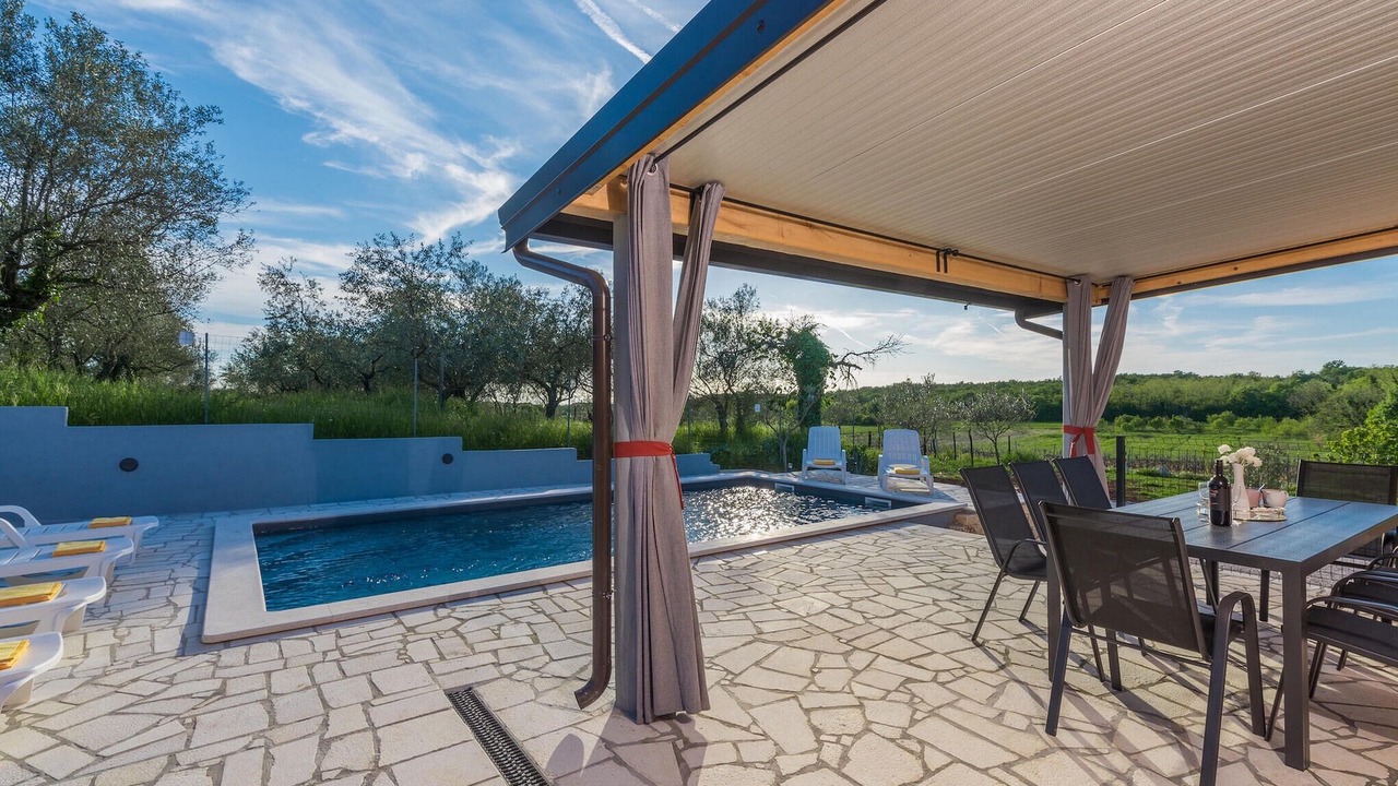 Photo of Outdoor in Radini