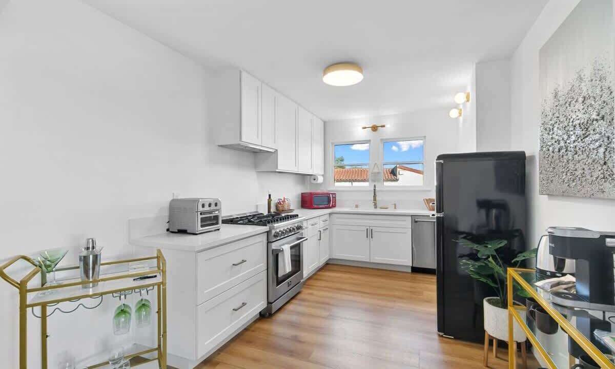 Photo of Kitchen in Eastern Malibu
