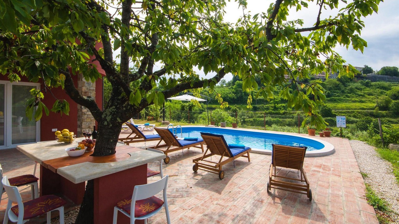 Photo of Outdoor in Oprtalj
