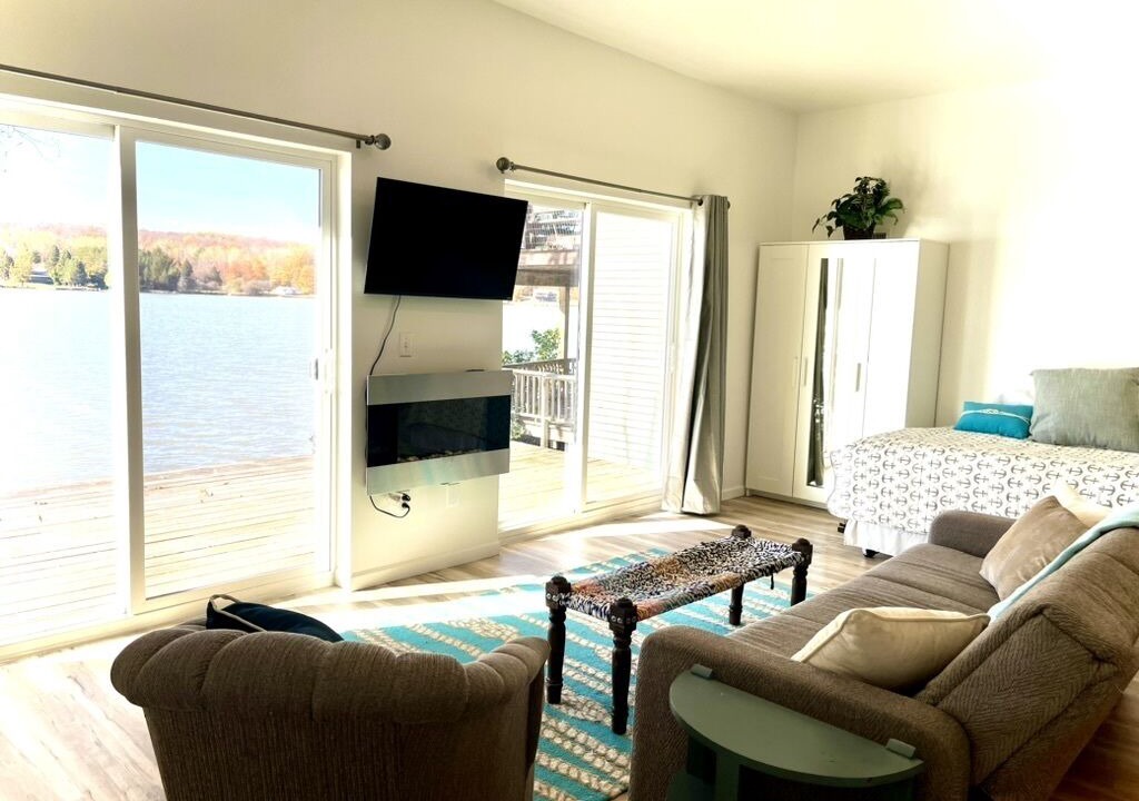 Photo of Livingroom in Hancock