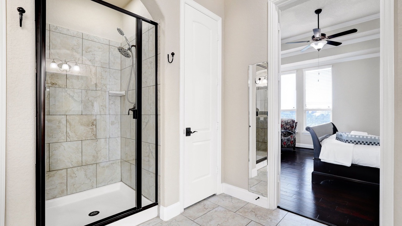 Photo of Bedroom in Helotes