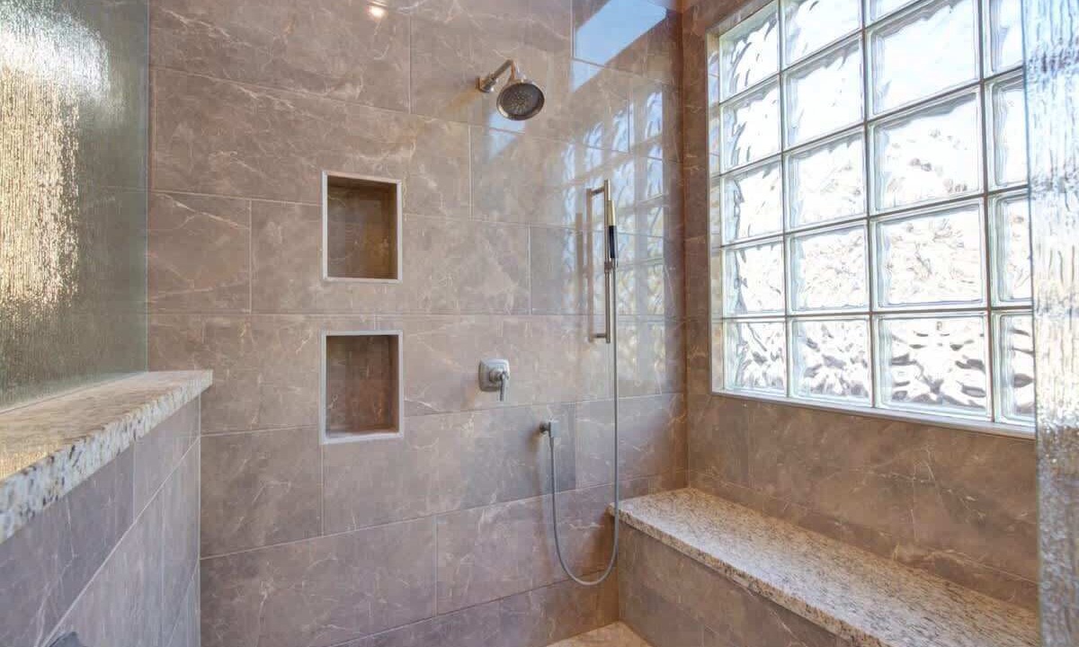 Photo of Bathroom in Pinnacle Peak