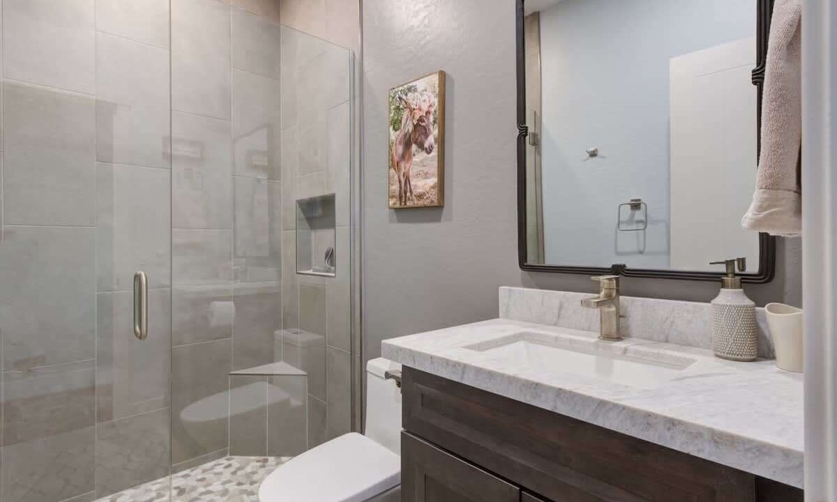 Photo of Bathroom in Pinnacle Peak
