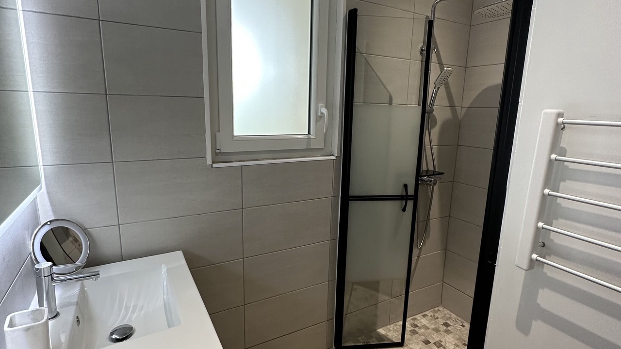 Photo of Bathroom in Saint-Maurice-la-Clouere