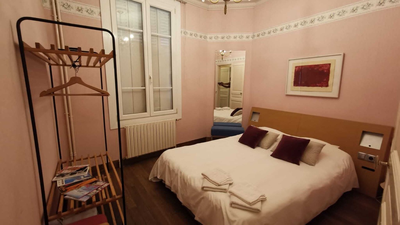 Photo of Bedroom in Soissons