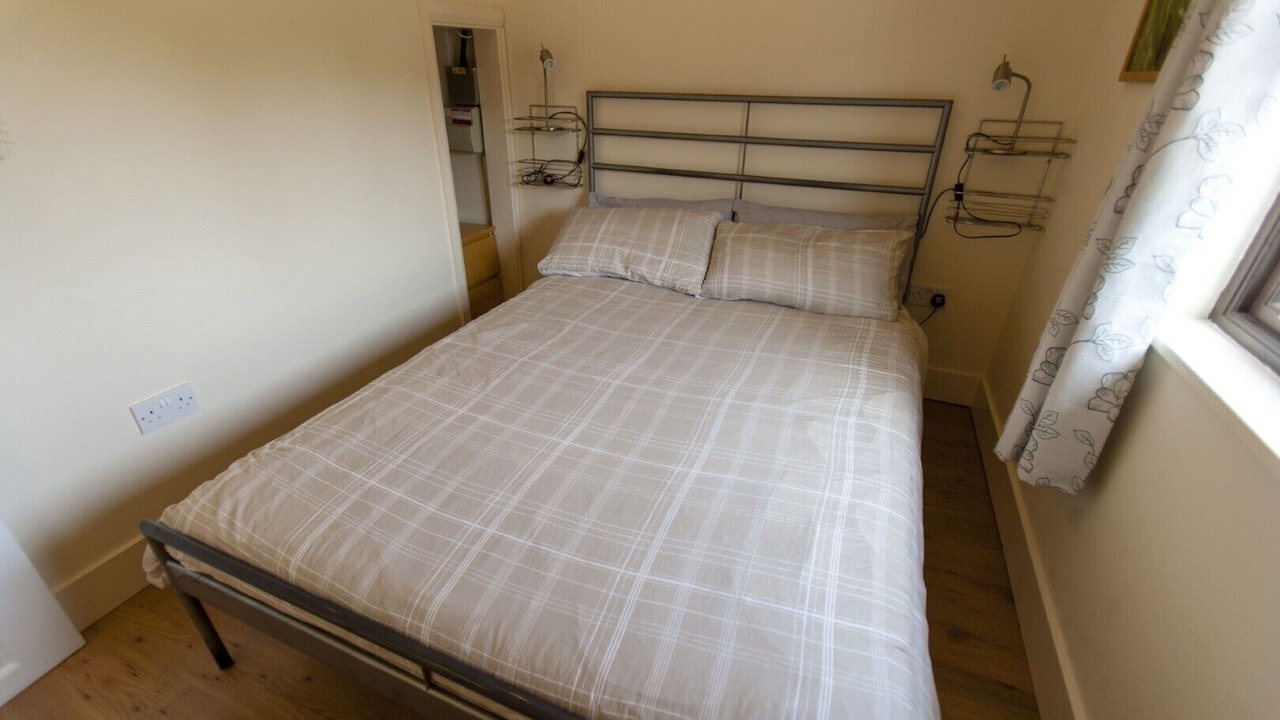 Photo of Bedroom in Elmsted