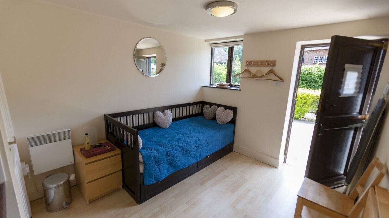 Photo of Bedroom in Elmsted