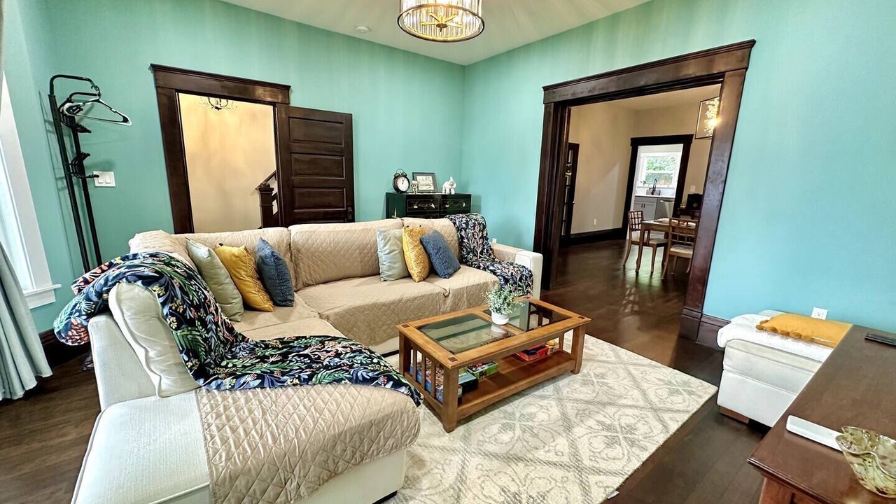 Photo of Livingroom in Hilltop