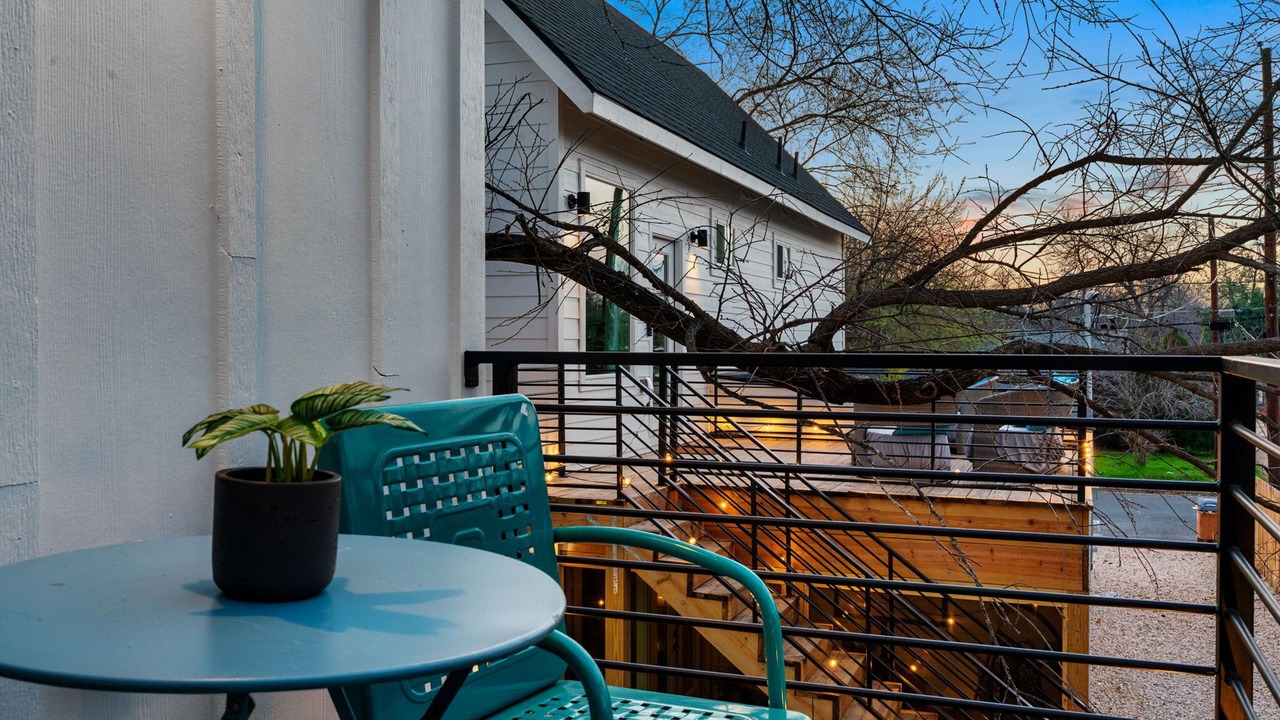 Photo of Outdoor in Govalle